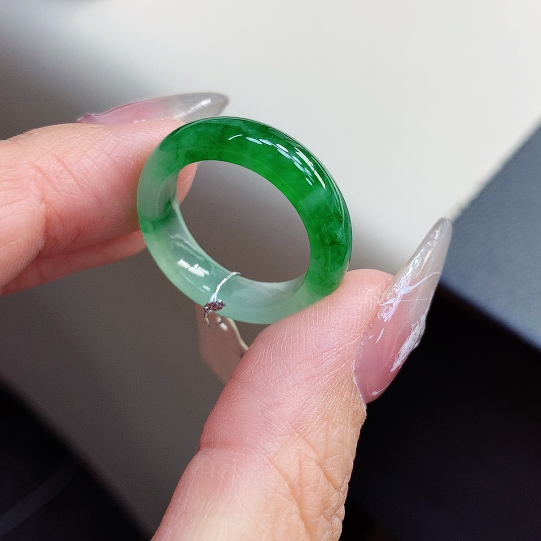 翡翠戒指未镶嵌18号