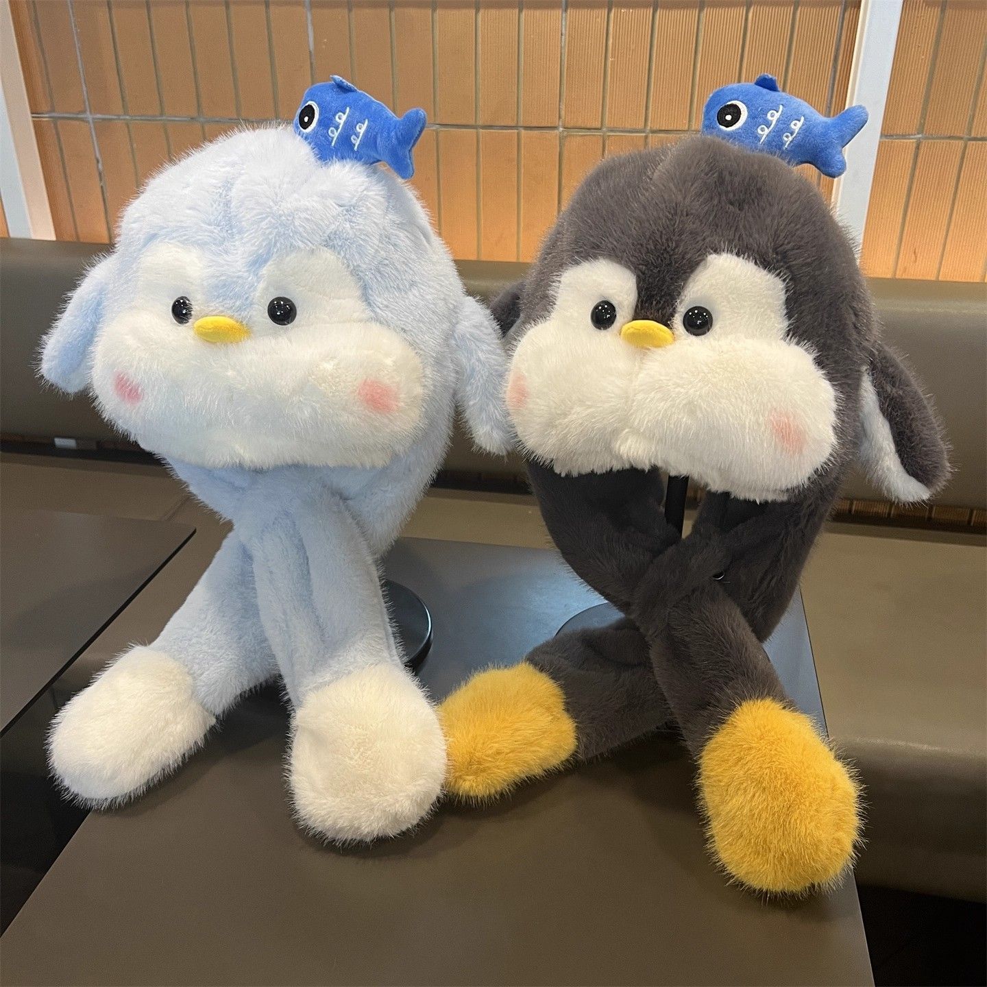 儿童帽子冬天毛绒帽可爱企鹅保暖加厚一捏耳朵会动男女宝宝护耳帽