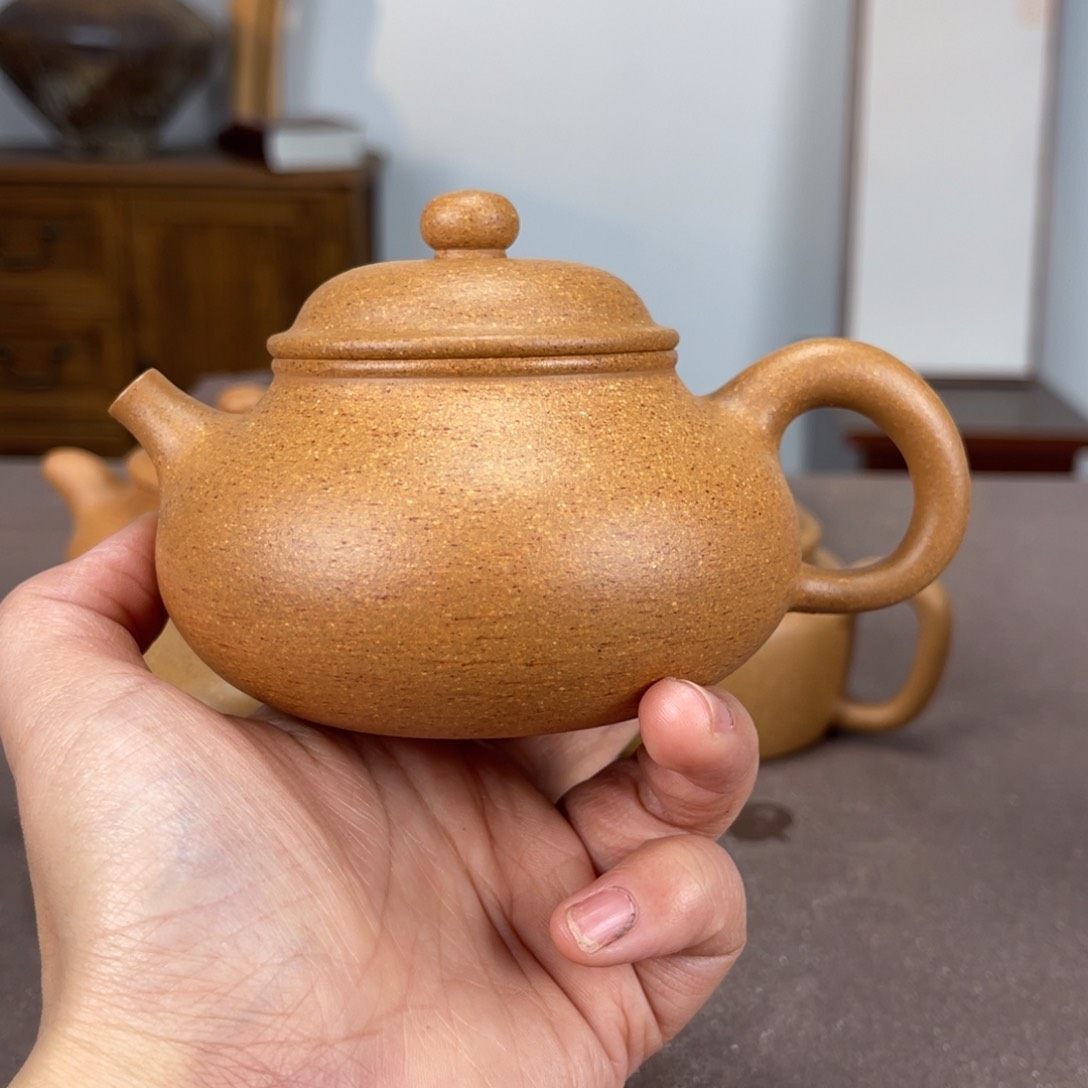 段泥茶壶容天黄金段200
