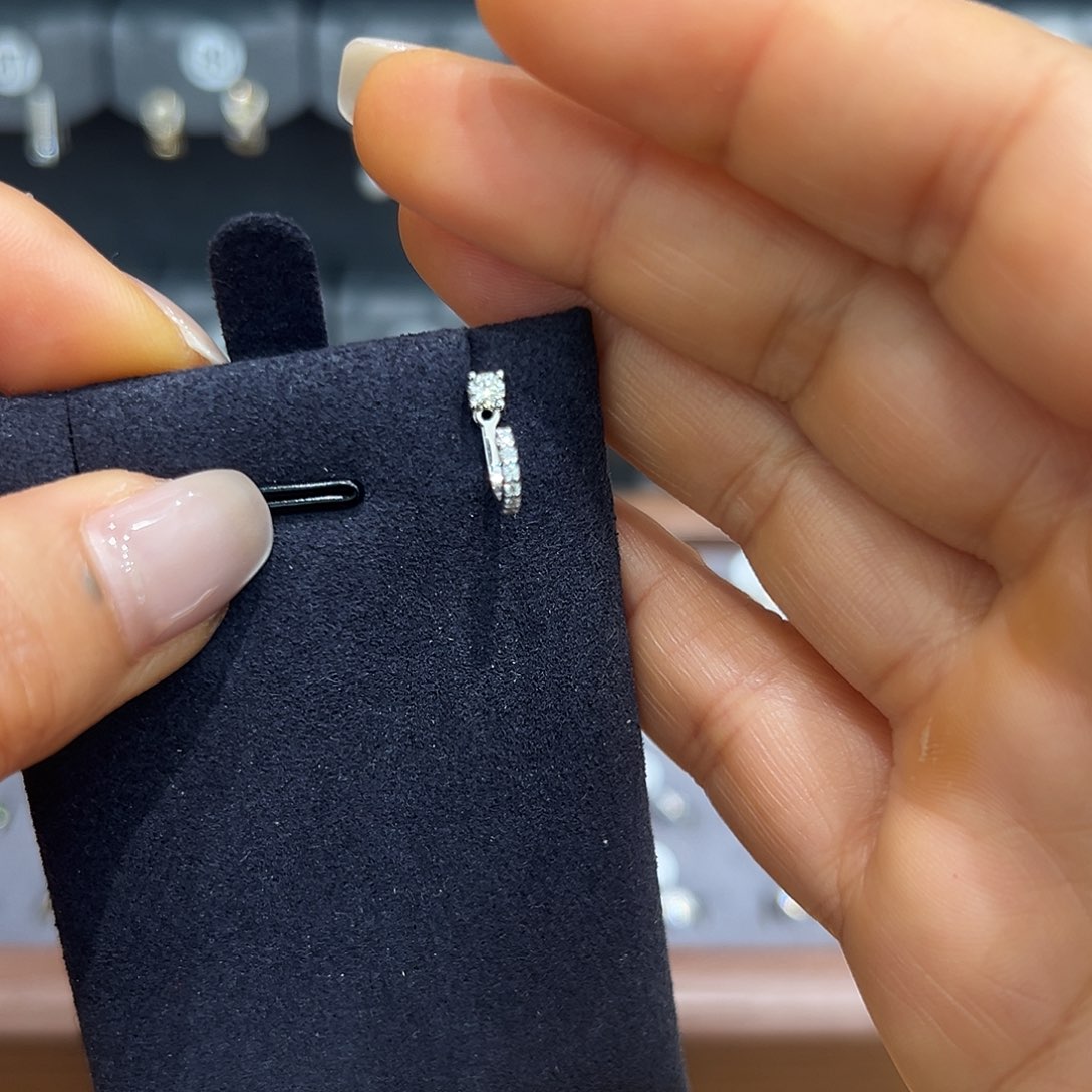 钻石耳饰18K金镶嵌单只