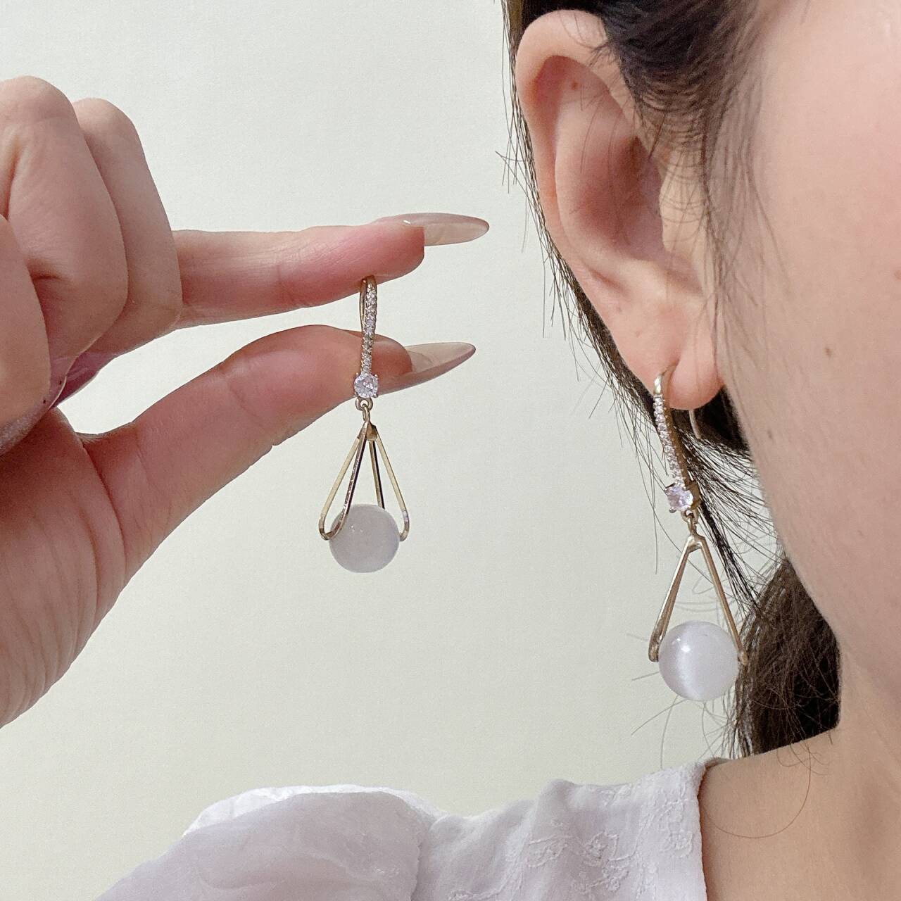 恣睢 锌合金耳饰 R144高级感白色猫猫珠耳饰淑女高贵气质古风耳环