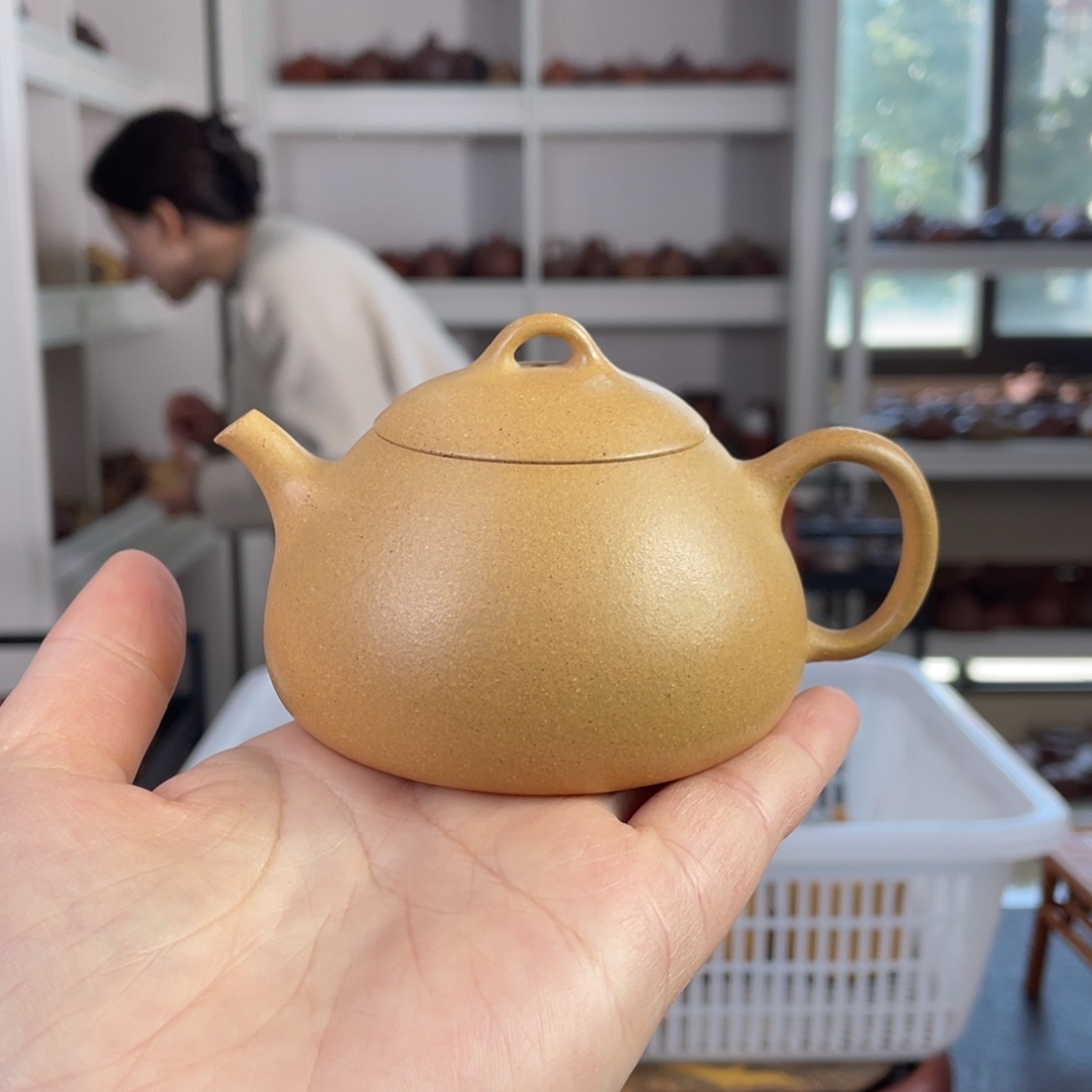 紫砂茶壶黄金段乳瓢160cc