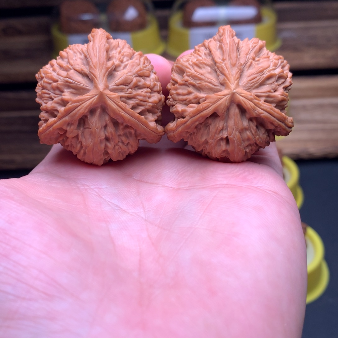 吊坠文玩核桃白奔