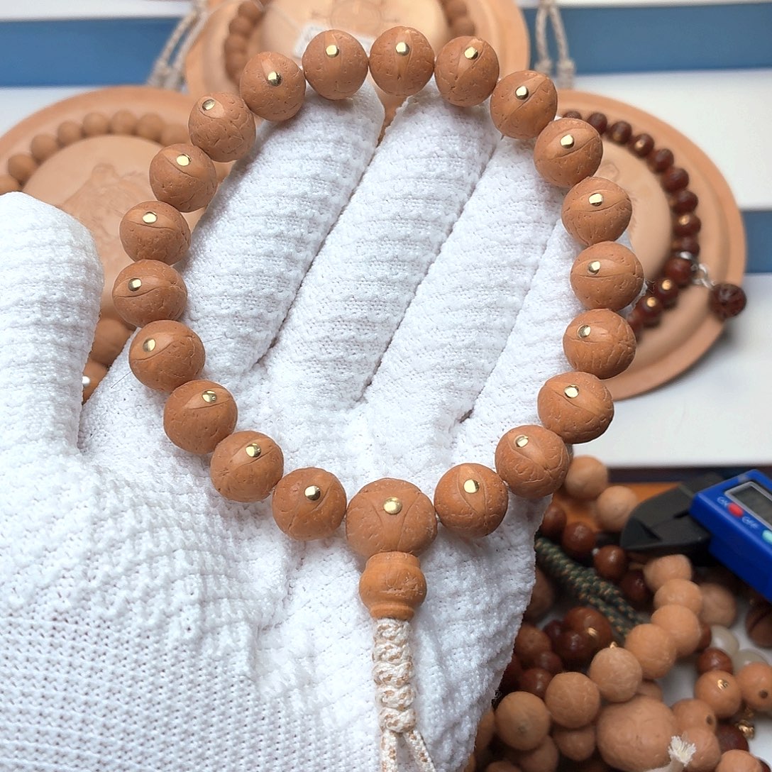 凤眼菩提手串镶嵌铜钉小13一物一图