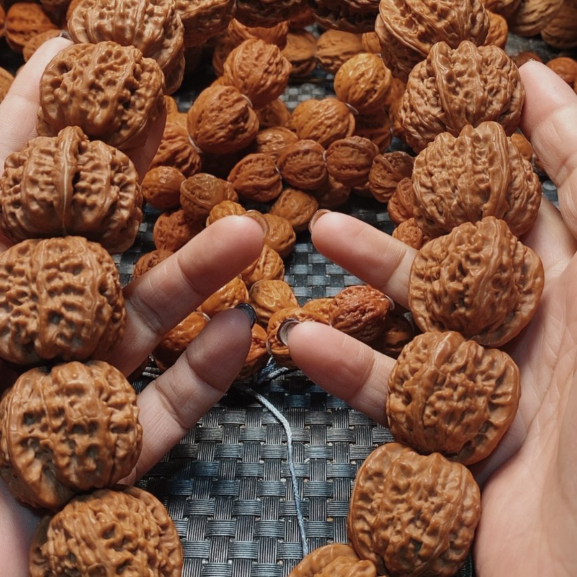 【闪购商品】文玩核桃吊坠白狮子