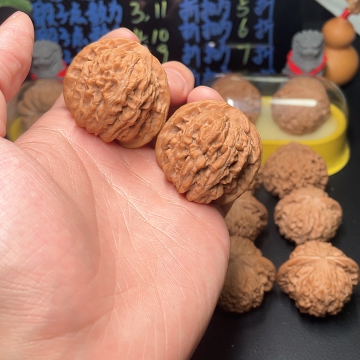 文玩核桃吊坠40楼子40