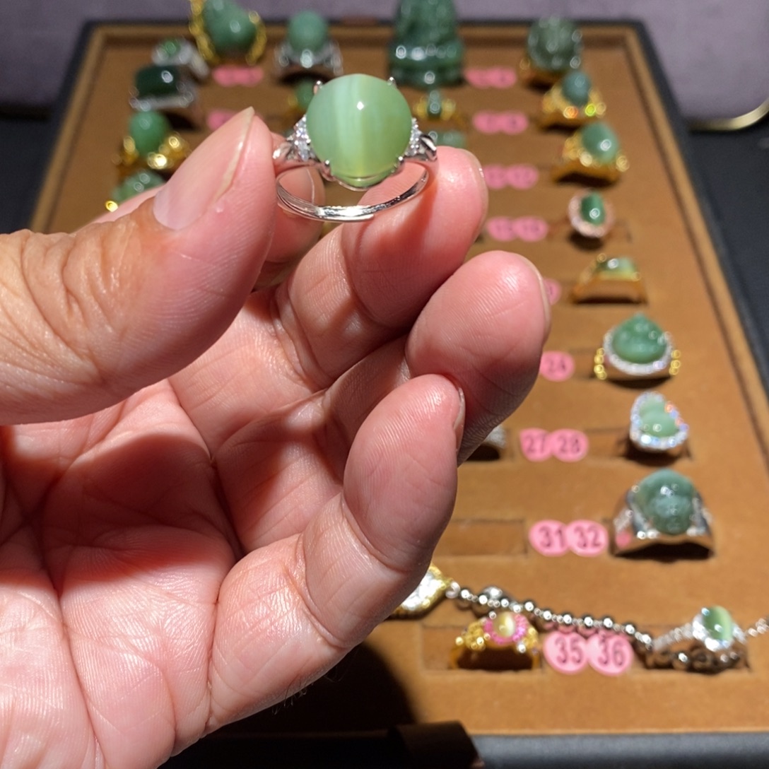 梵***法未镶嵌戒指和田玉（碧玉）