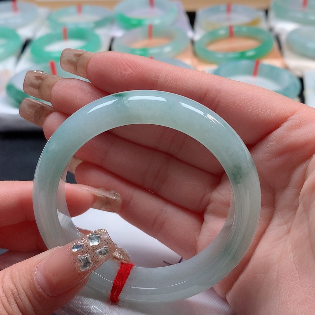 翡翠手镯未镶嵌12号