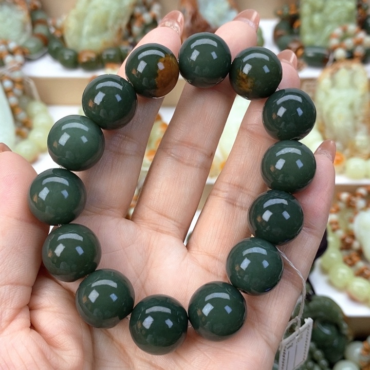 【闪购商品】透闪石质玉手串未镶嵌