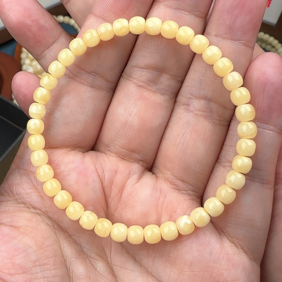 琥珀手链未镶嵌5咪