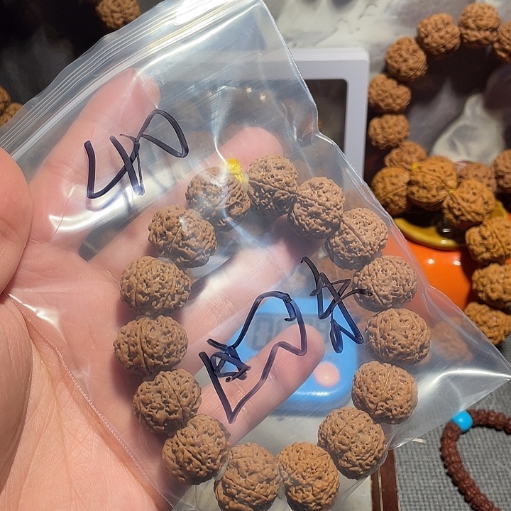 ****哥金刚菩提吊坠六瓣