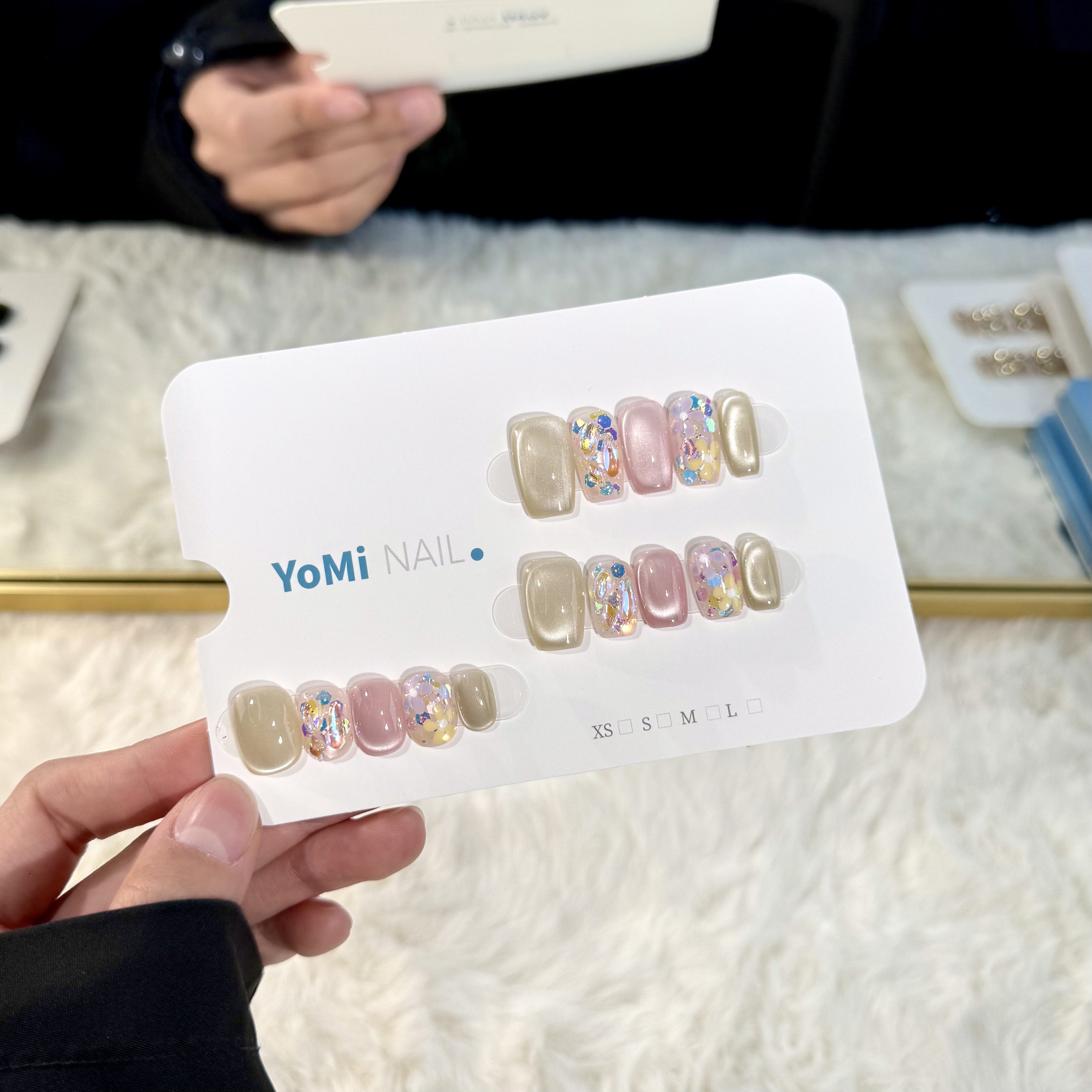 YoMi【粉红情书】2025纯手工入春纯色猫眼彩钻石风简约穿戴式美甲77