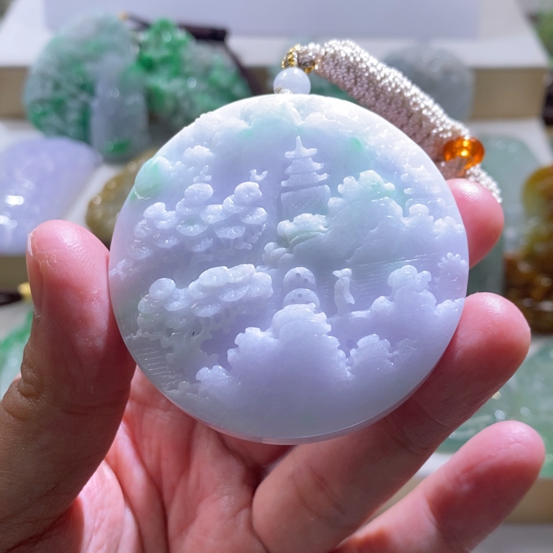 【闪购商品】翡翠颈饰未镶嵌山水