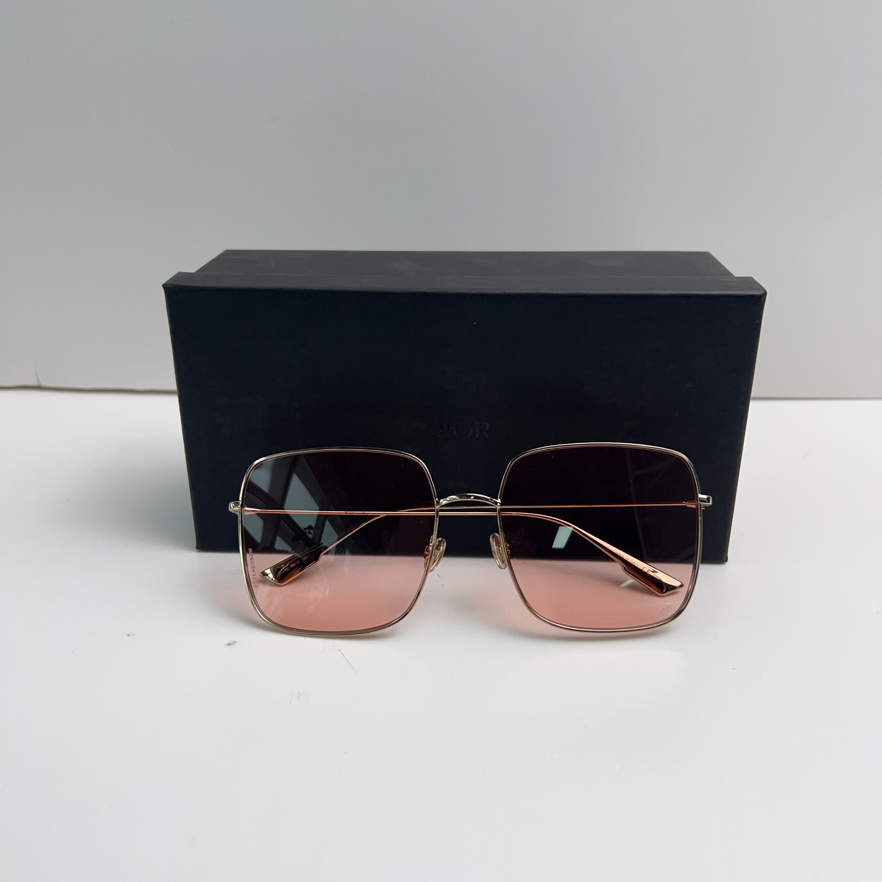 99新 DIOR/迪奥 迪奥方框粉色太阳镜