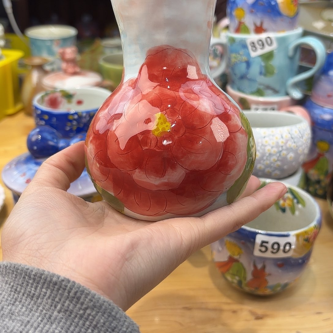 瓷片兔兔盖茨。兔兔好