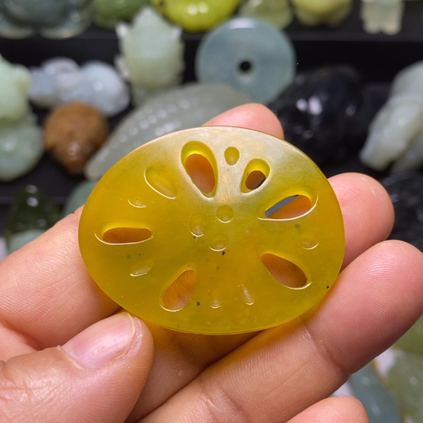 【闪购商品】蛇纹石玉颈饰未镶嵌