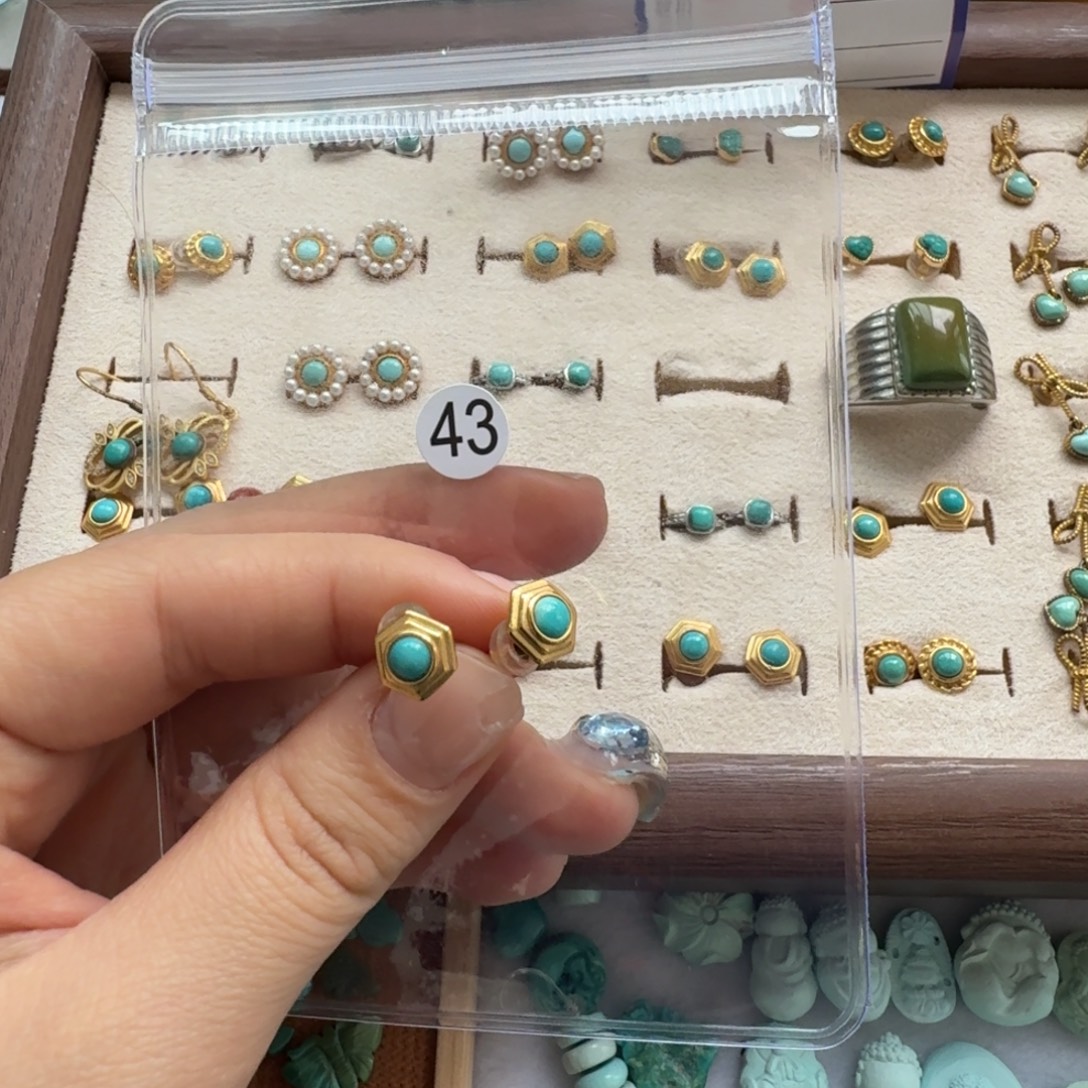 南红玛瑙未镶嵌珠宝奇石