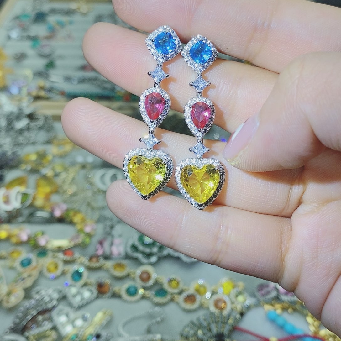 【闪购商品】托帕石耳饰银S925镶嵌