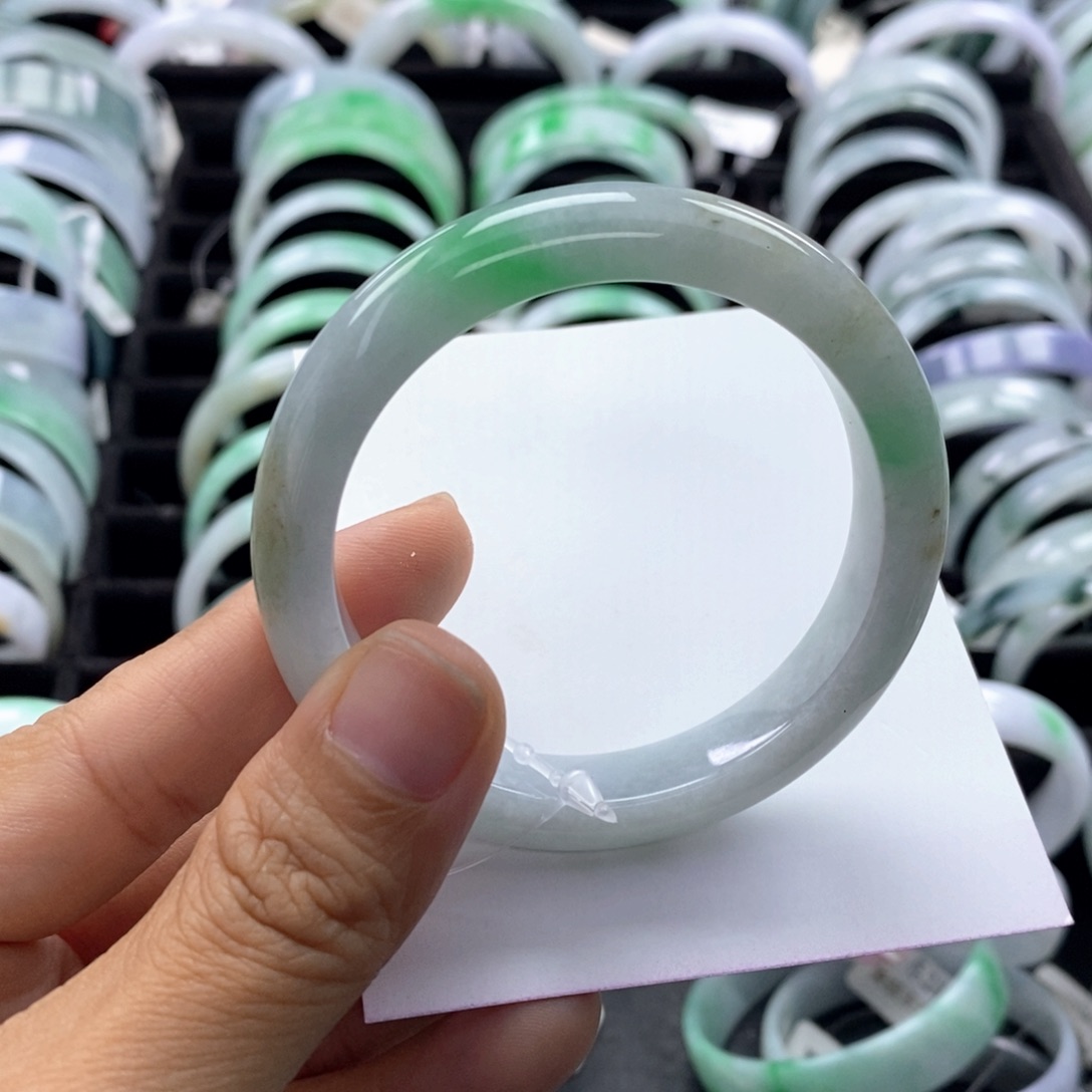 翡翠手镯未镶嵌正圈50-51