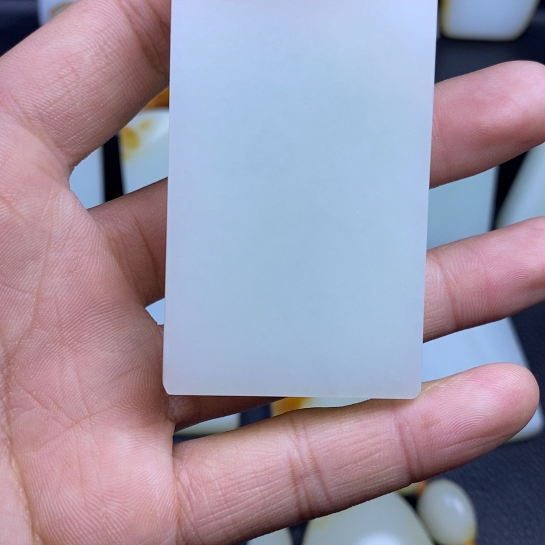 未镶嵌吊坠定制和田玉东**起