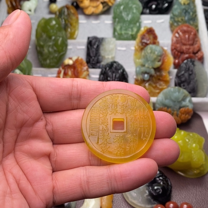 蛇纹石玉合金颈饰