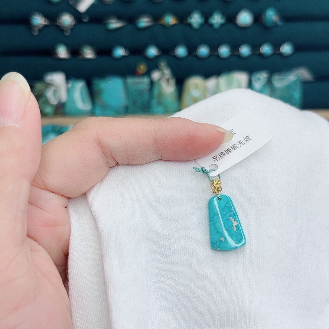 18K金镶嵌绿松石绿松石