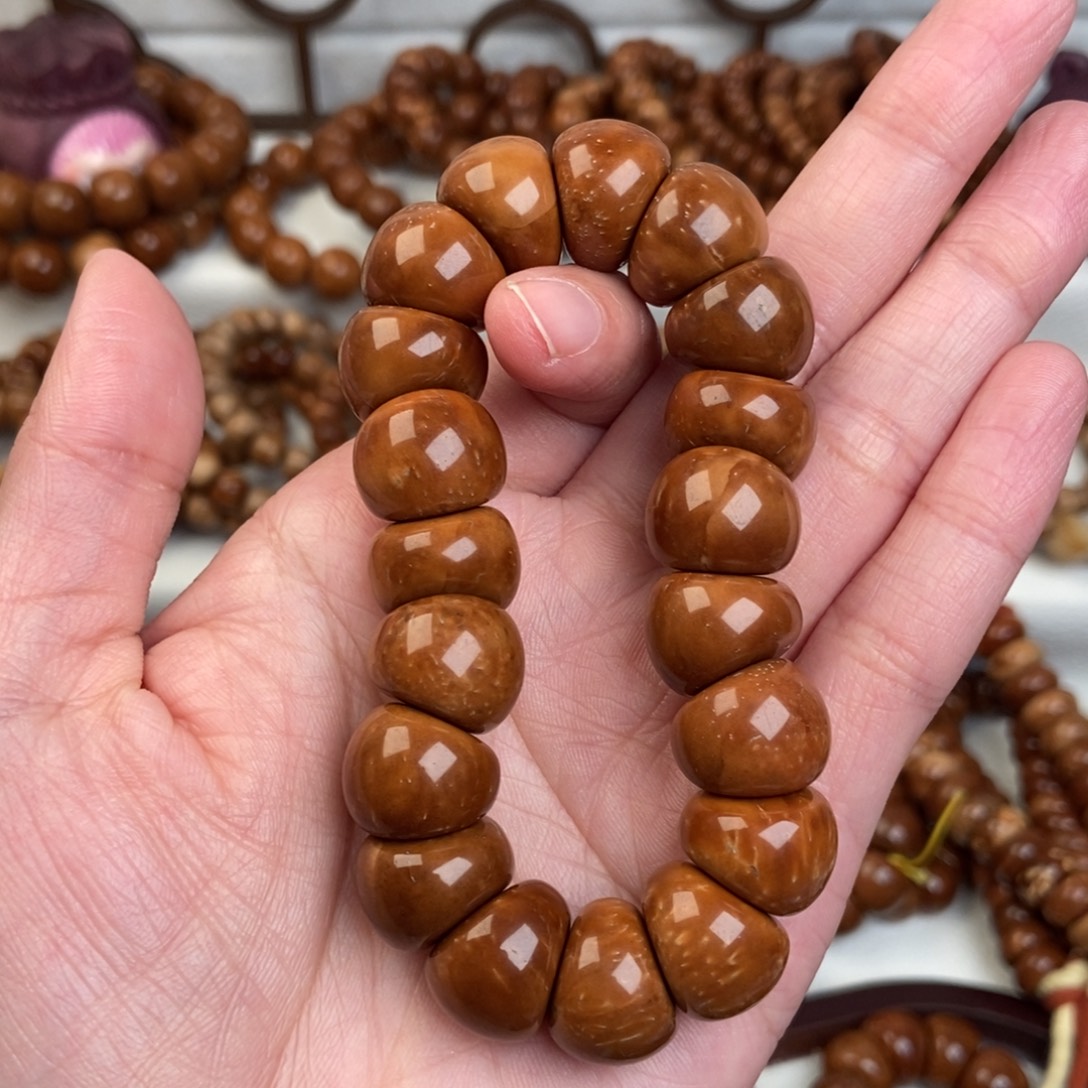 Y***n库克手串精挑花皮大肠卡15