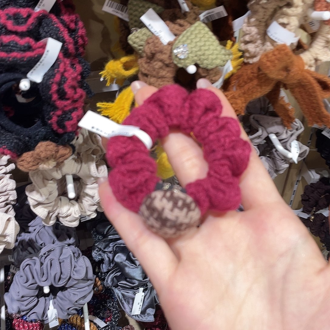 皮质铁合金红色咖球发绳