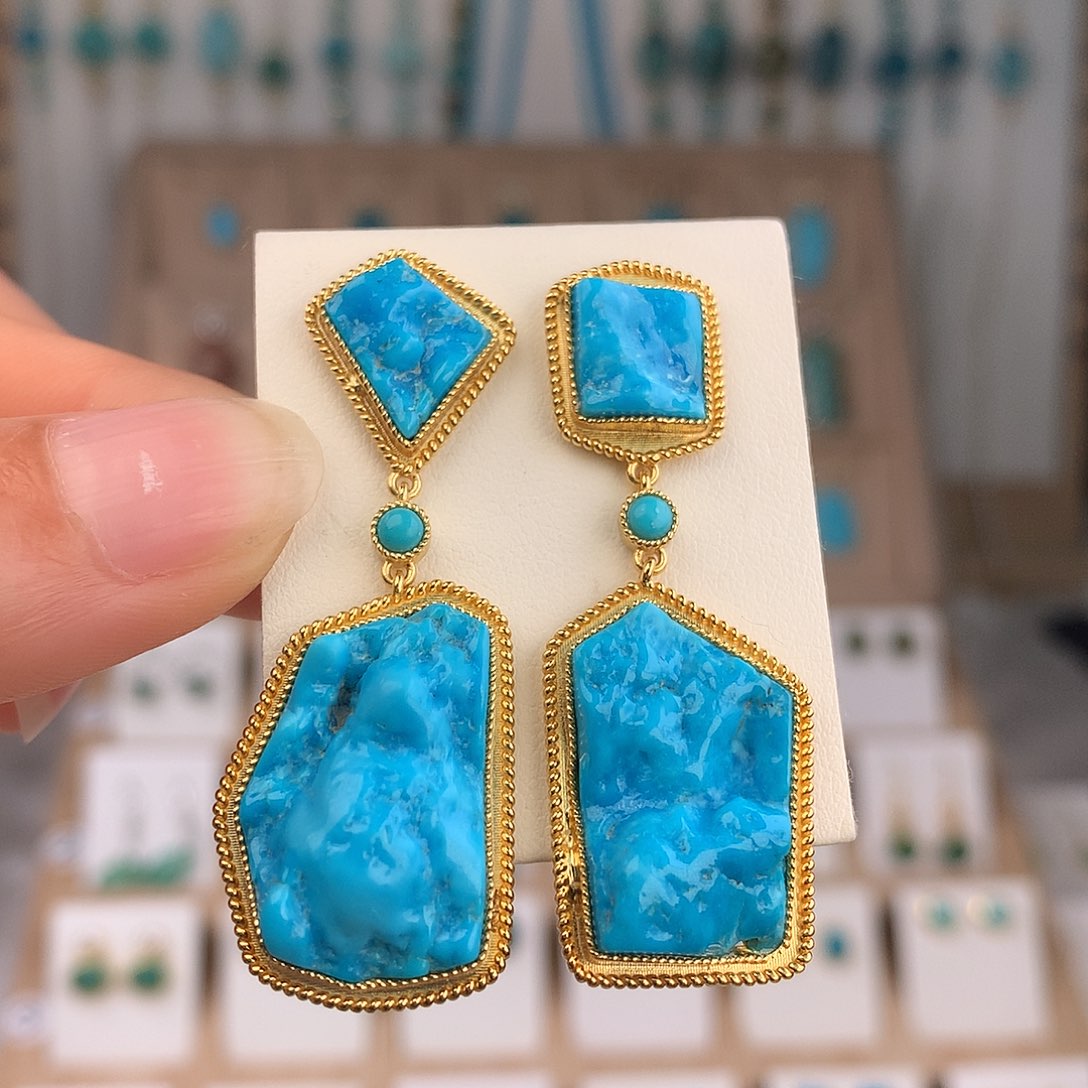 绿松石未镶嵌耳饰