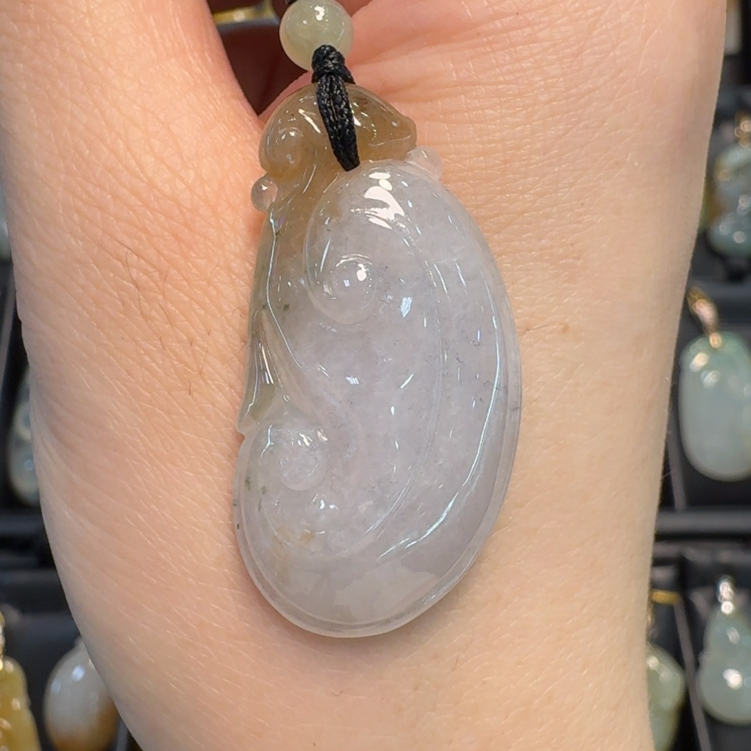 翡翠挂件未镶嵌如意