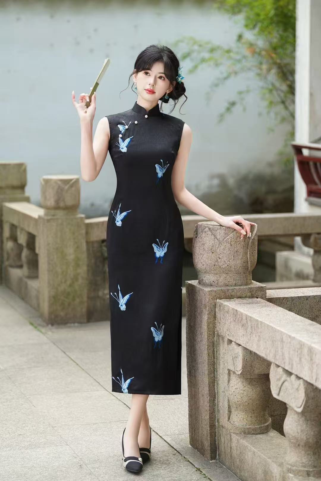 风华《珀蝶》新中式蝴蝶旗袍黑色刺绣显瘦修身气质中长款中国风