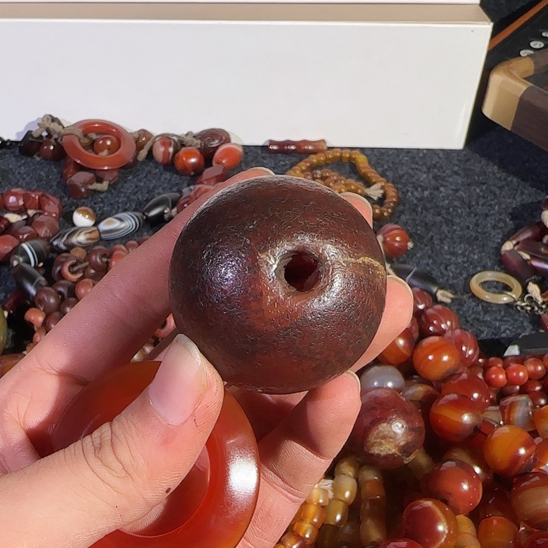 东***人玛瑙/玉髓未镶嵌颈饰