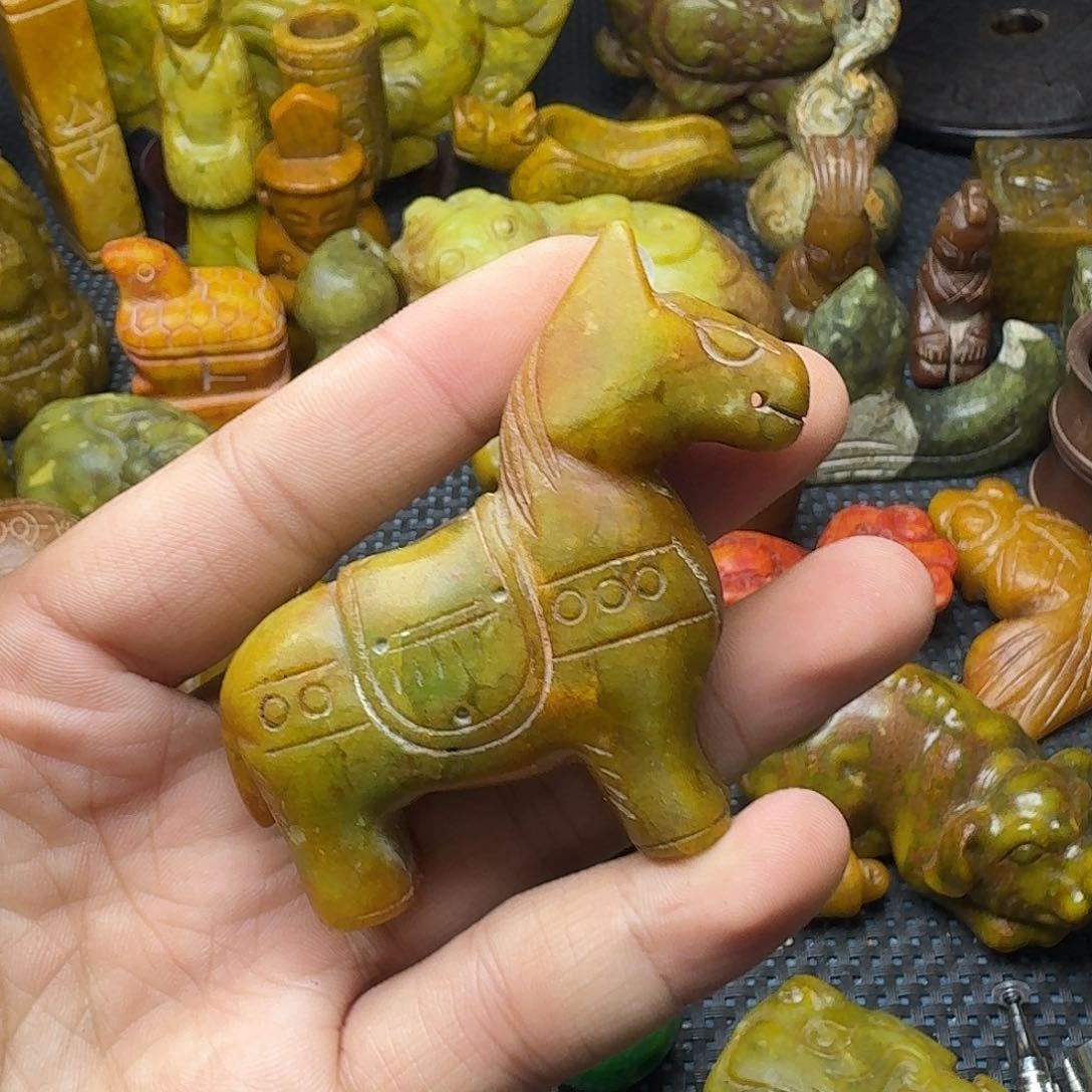 白玉菩提吊坠。。。