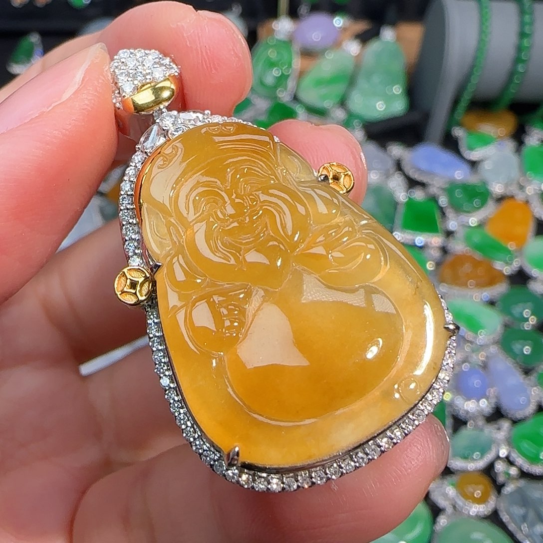 翡翠颈饰18K金镶嵌冰黄翡财神