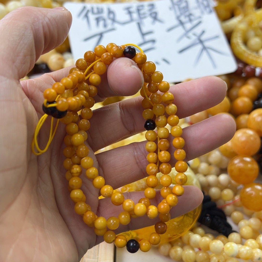 琥珀珠宝奇石未镶嵌
