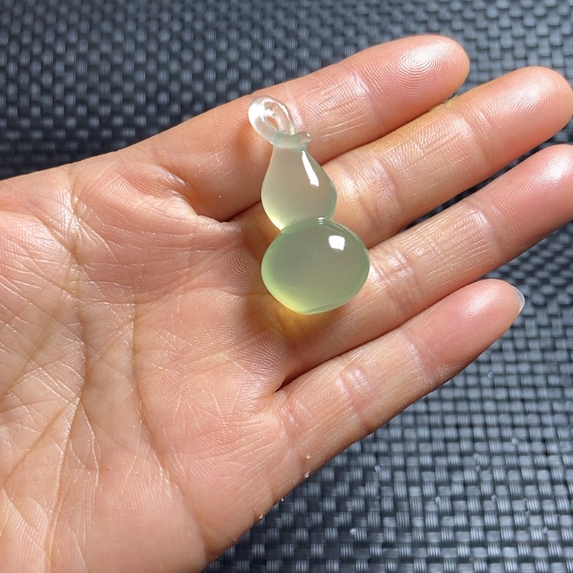 【闪购商品】蛇纹石玉颈饰未镶嵌