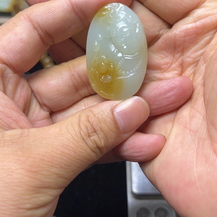 和田玉（糖玉）未镶嵌挂件