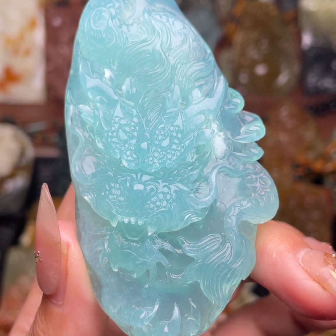 博***蛇纹石玉未镶嵌颈饰