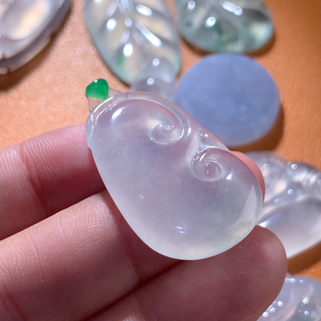 翡翠颈饰未镶嵌缅甸