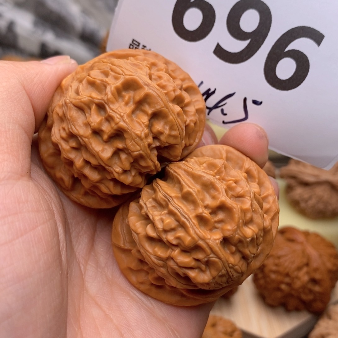 文玩核桃把件696号44.5灯