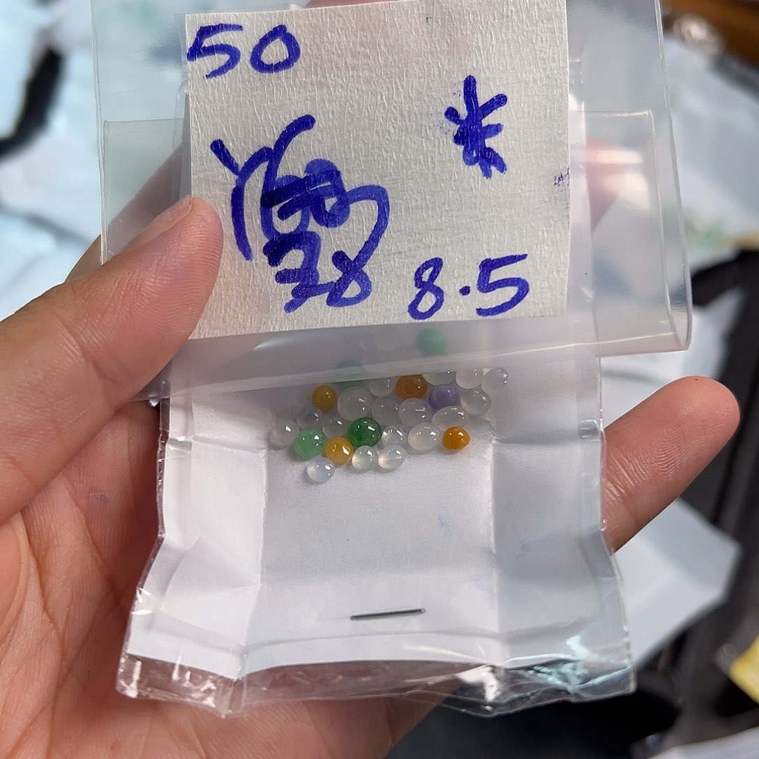 【闪购商品】定制翡翠未镶嵌米*