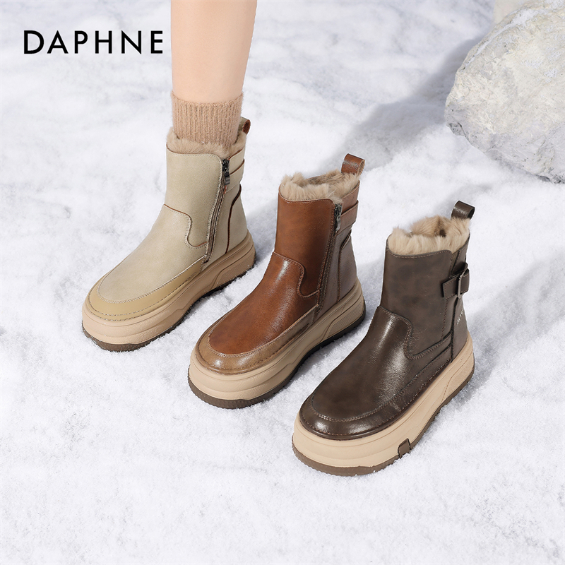 达芙妮2025冬季短筒休闲舒适百搭加绒保暖皮毛一体圆头时尚雪地靴