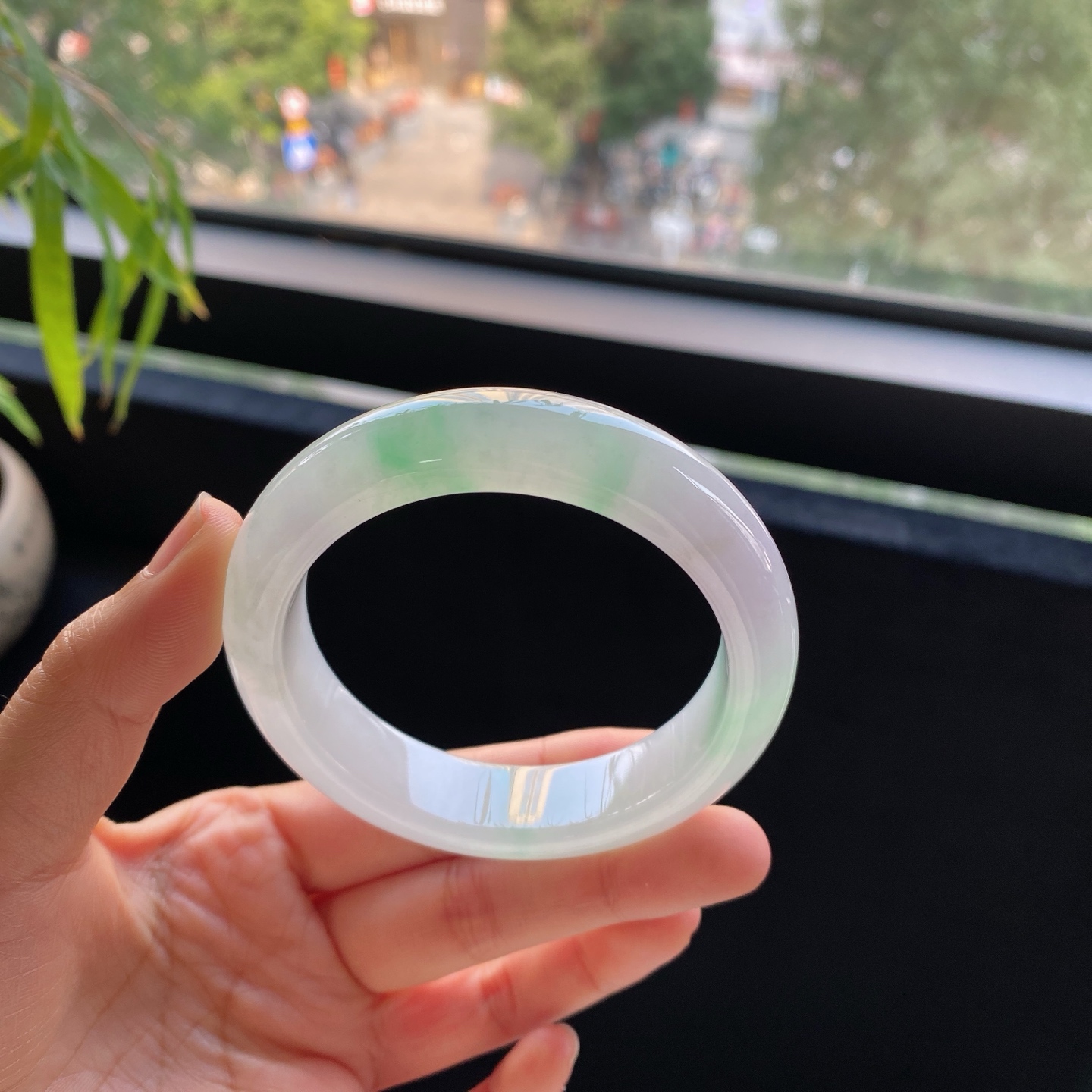 好色珠宝  圈口55缅甸老坑A货糯冰种飘阳绿正圈女款翡翠手镯