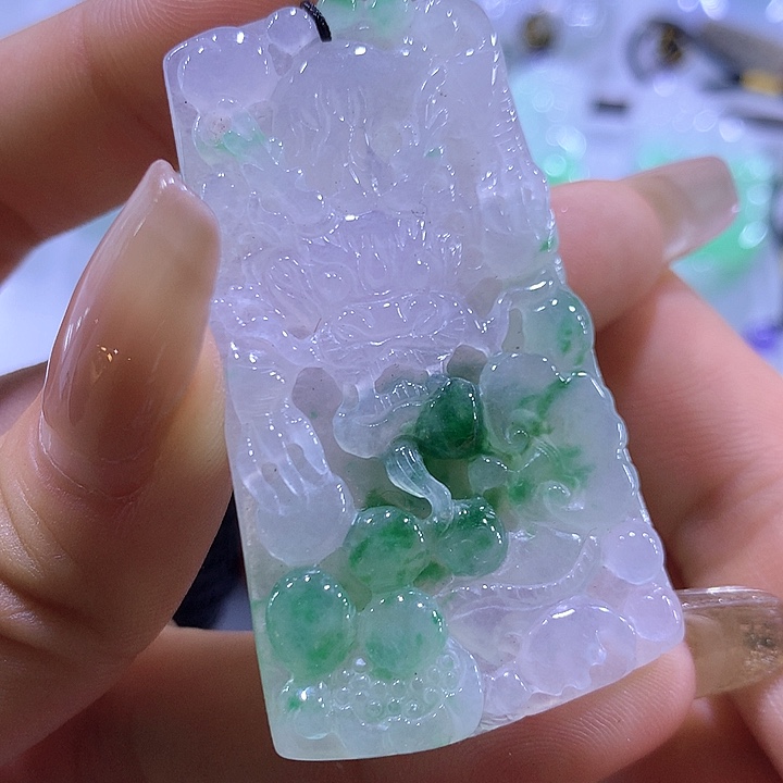 翡翠未镶嵌颈饰天然翡翠A货吊坠