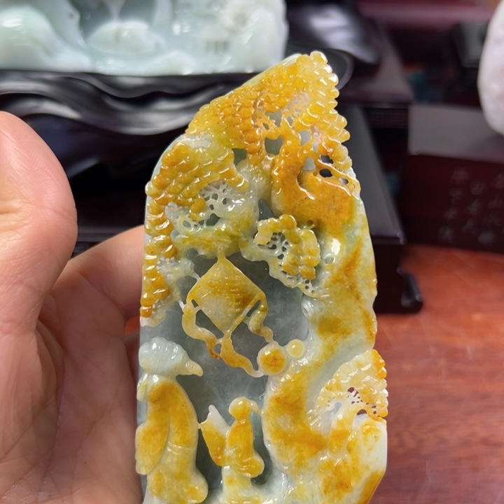 翡翠摆件未镶嵌翡翠