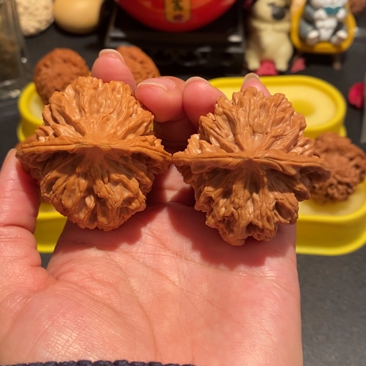 文玩核桃49尺帝王狮子头