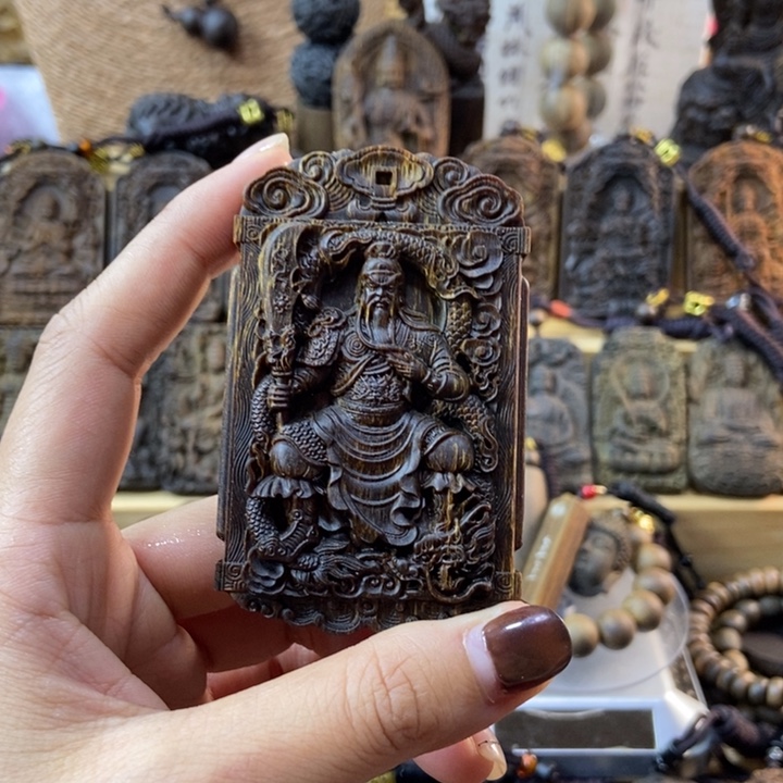 木动****缸芽庄黄奇楠牌