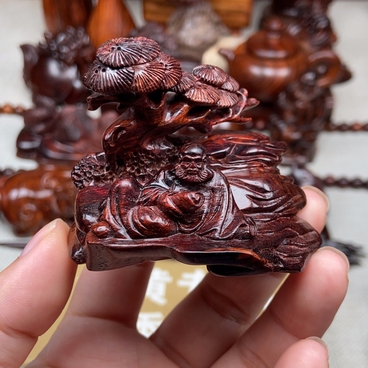 黄花梨/降香黄檀把件看书达摩