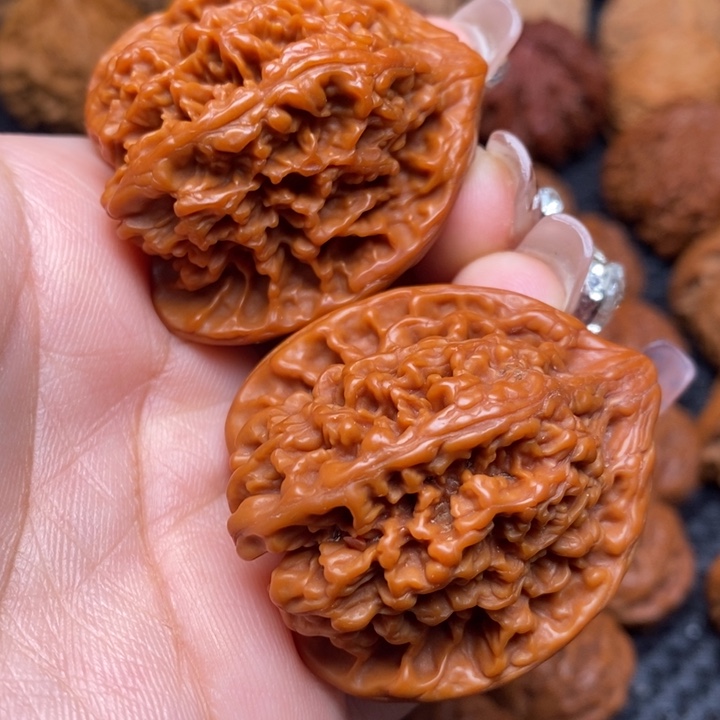 秦岭野生文玩核桃10