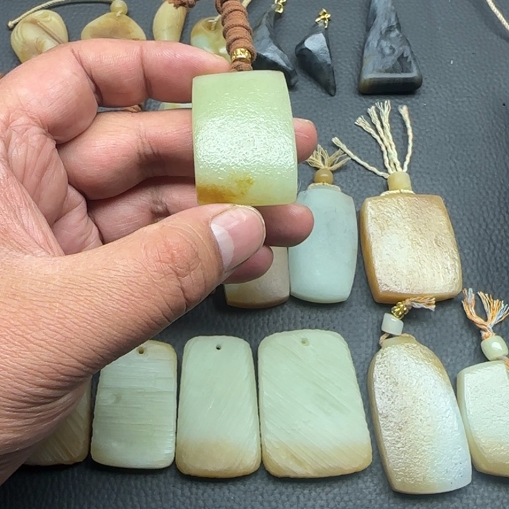 和田玉（糖玉）未镶嵌挂件